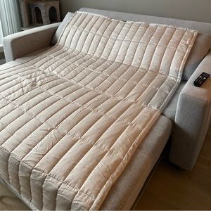 Casper 10lbs weighted blanket (gray).